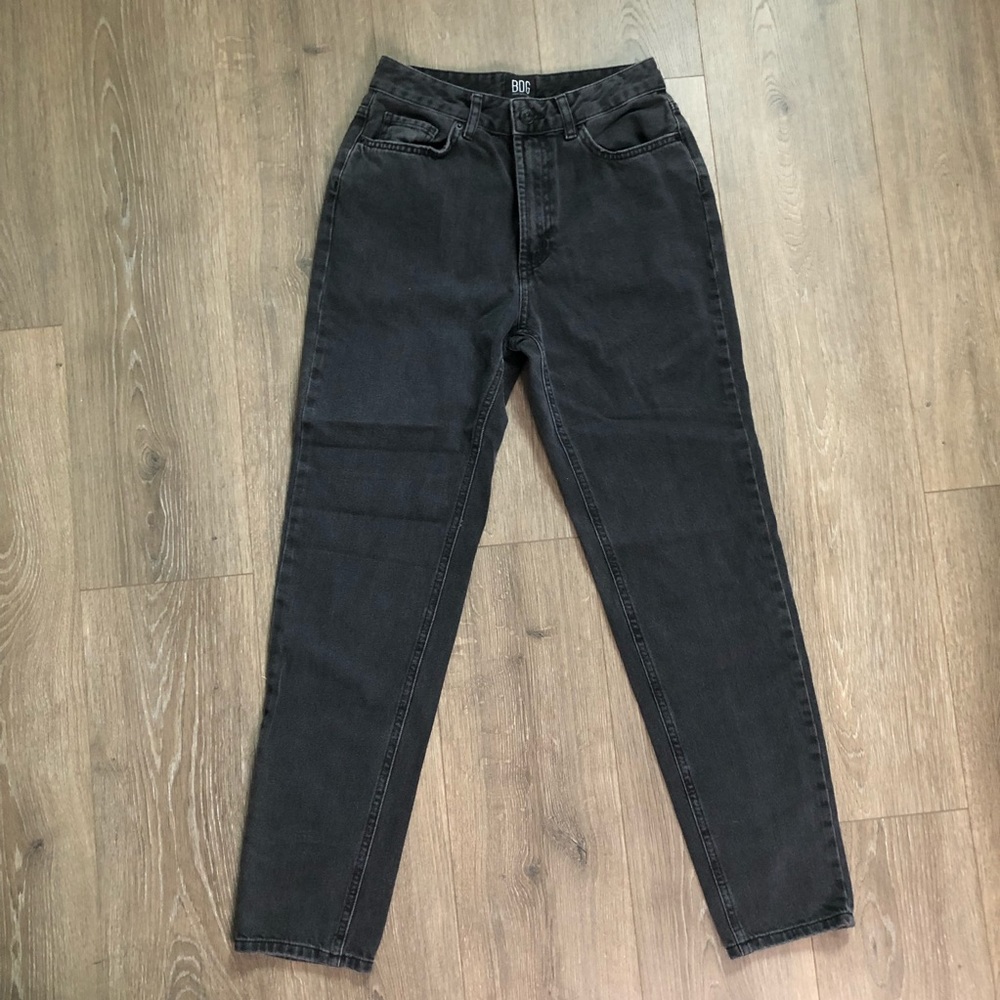 Highrise Urban Outfitters BDG Mom Jeans